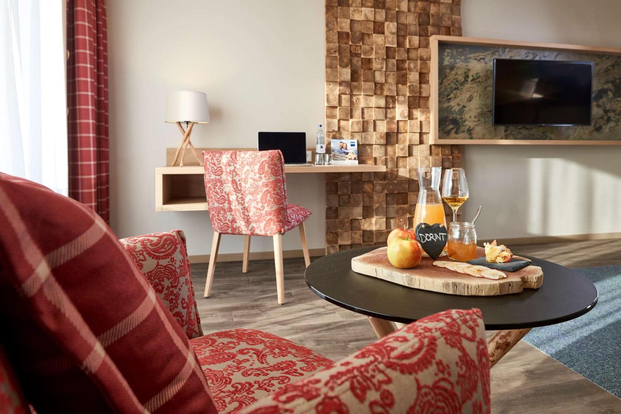 Dorint Resort & Spa Bad Brueckenau Штатсбад-Брюккенау Экстерьер фото